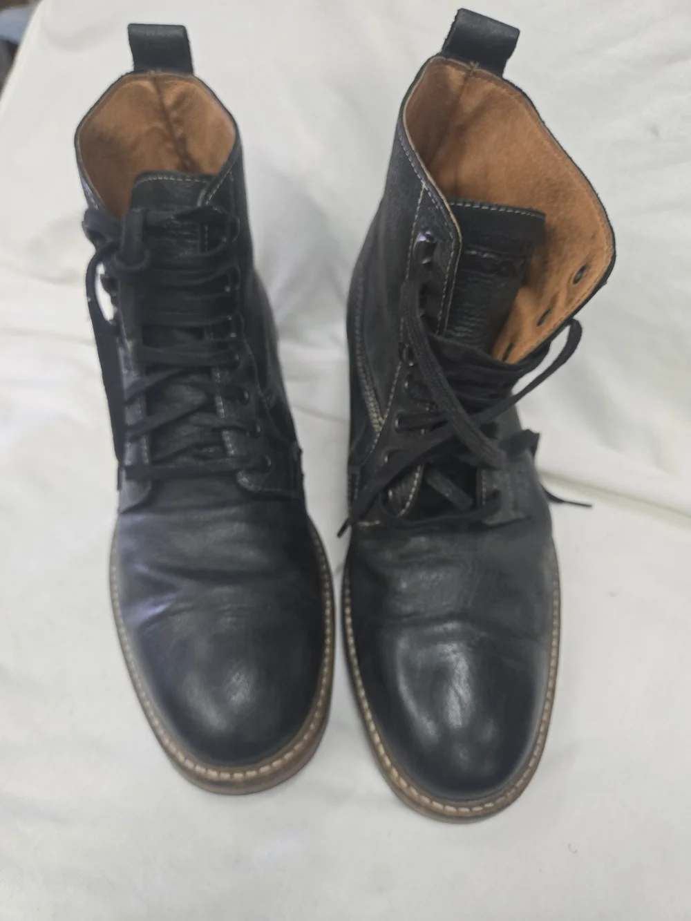 Wolverine Black Leather Chukka Lace-Up Boots